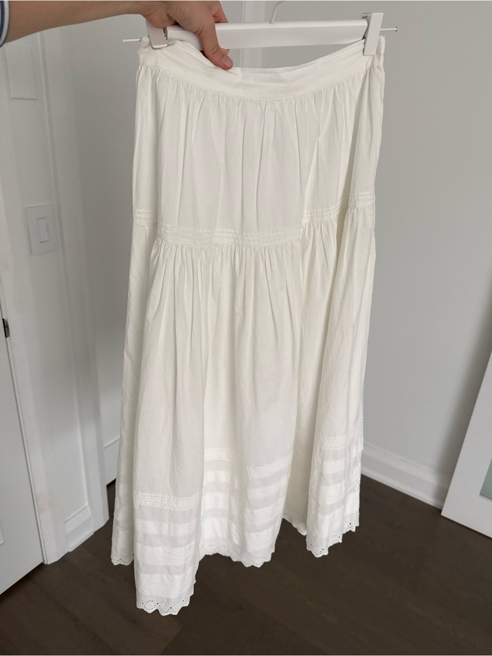 DOEN Sebastiane Skirt in Powder - Picture 8 of 8